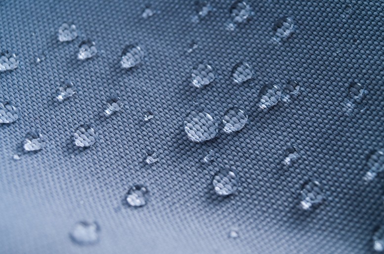 Superficie impermeabilizada con gotas de agua Bilbao